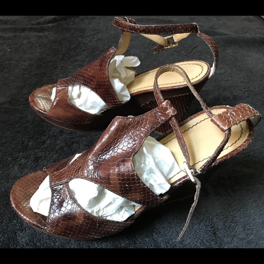 Nine West Snakeskin and Suede Wedges Size 7.5M